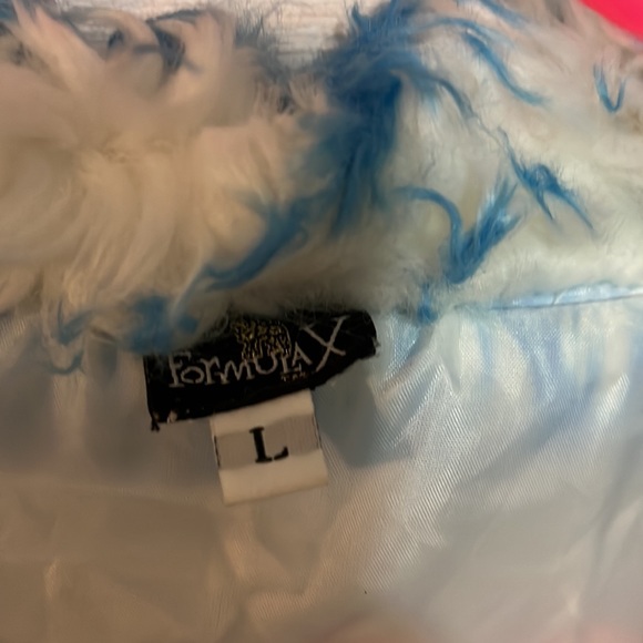 Coat - Picture 4 of 4